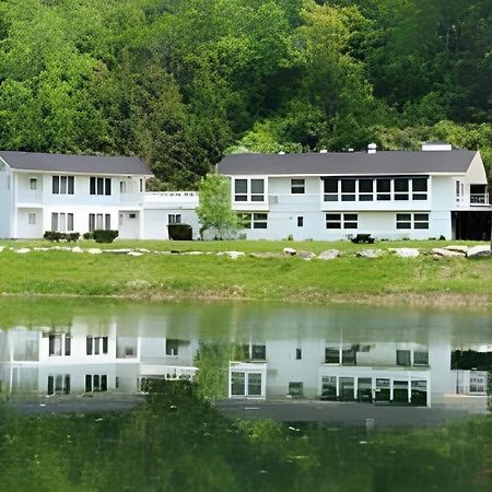Catamount Lodging Hillsdale المظهر الخارجي الصورة